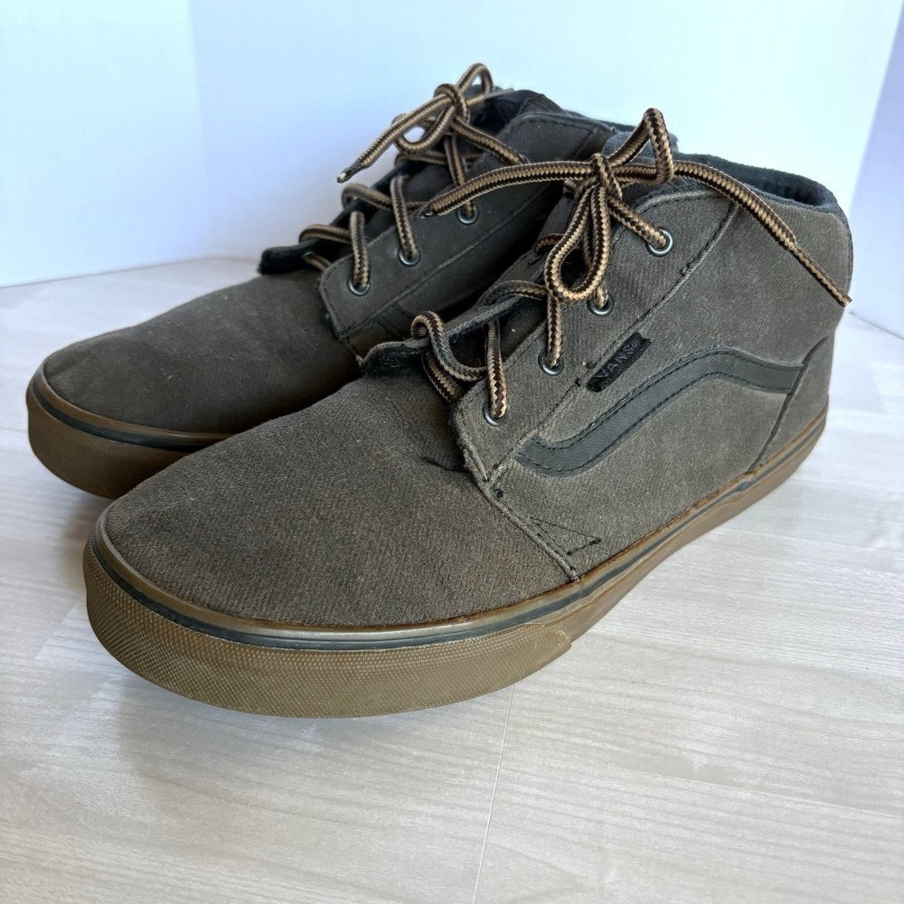 Vans Chukka Mid Canvas Brown‎ Gum Sole Youth 6, Men 6, Women 7.5, MidTop Sneaker